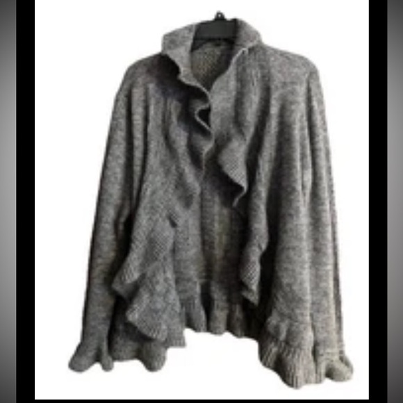 Cardigan Shrug Sweater Size 8 Medium Fit Gray Chunky Knit Hook Closure - Picture 1 of 6